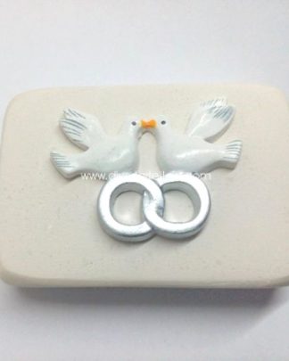 Sabonete pequeno Pombinhas com alianças Molde de silicone