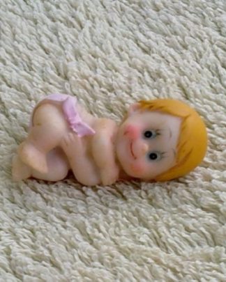 Bebe deitado Menina resina