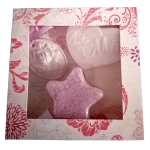 Caixa Dia da Mãe Flores Rosa e Coração